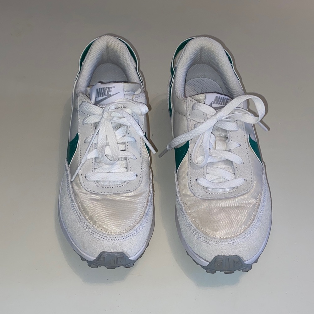 Women's Nike Waffle Debut